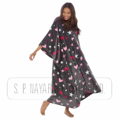 STAR HEARTS DESIGN HOODED PONCHO